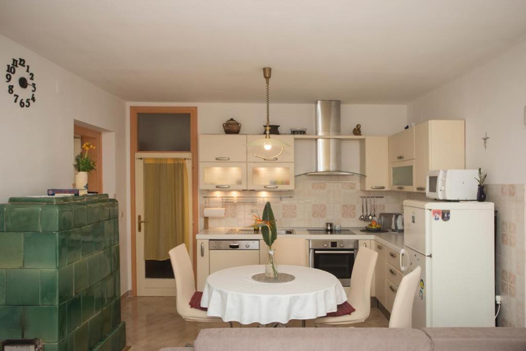 Apartments Orsula Split Bagian luar foto