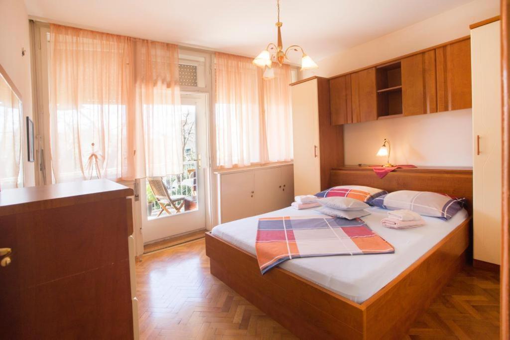 Apartments Orsula Split Bagian luar foto