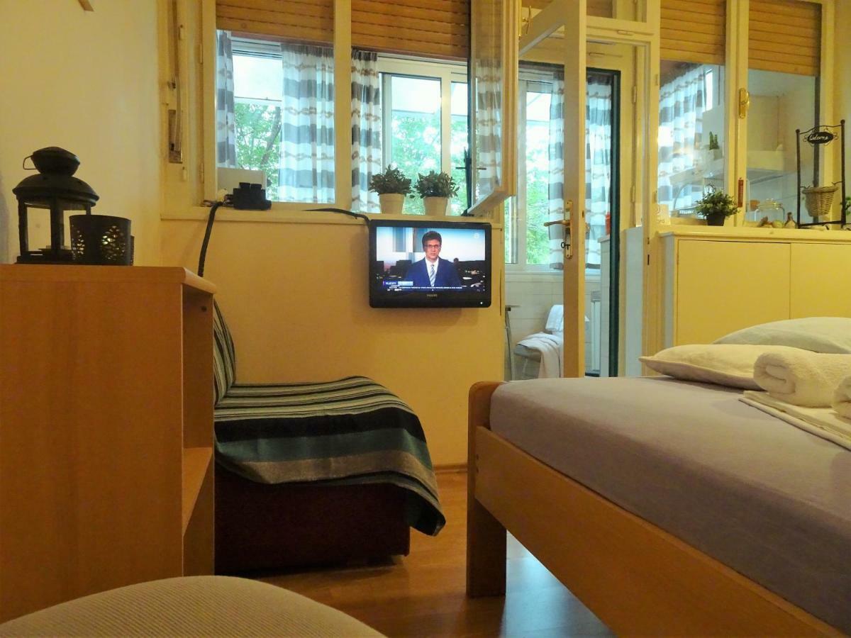 Apartments Orsula Split Bagian luar foto