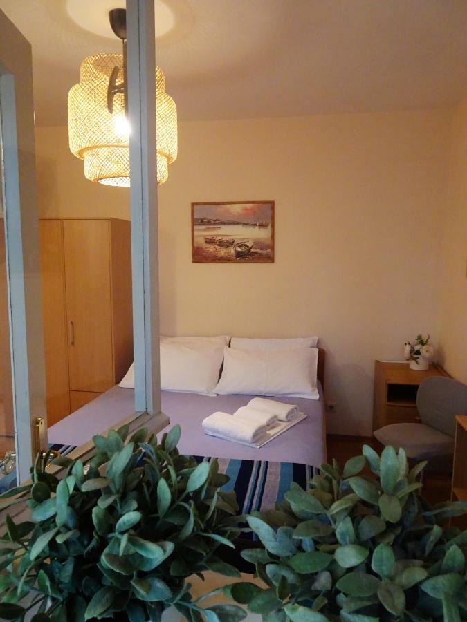 Apartments Orsula Split Bagian luar foto