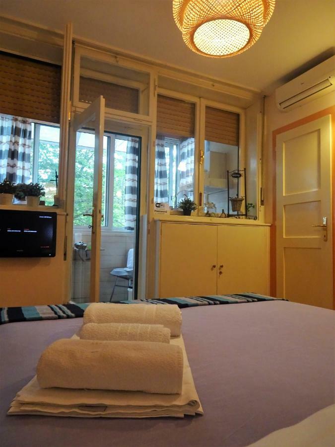 Apartments Orsula Split Bagian luar foto